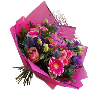 Körcsokor vegyes virágokból, lila-rózsaszín