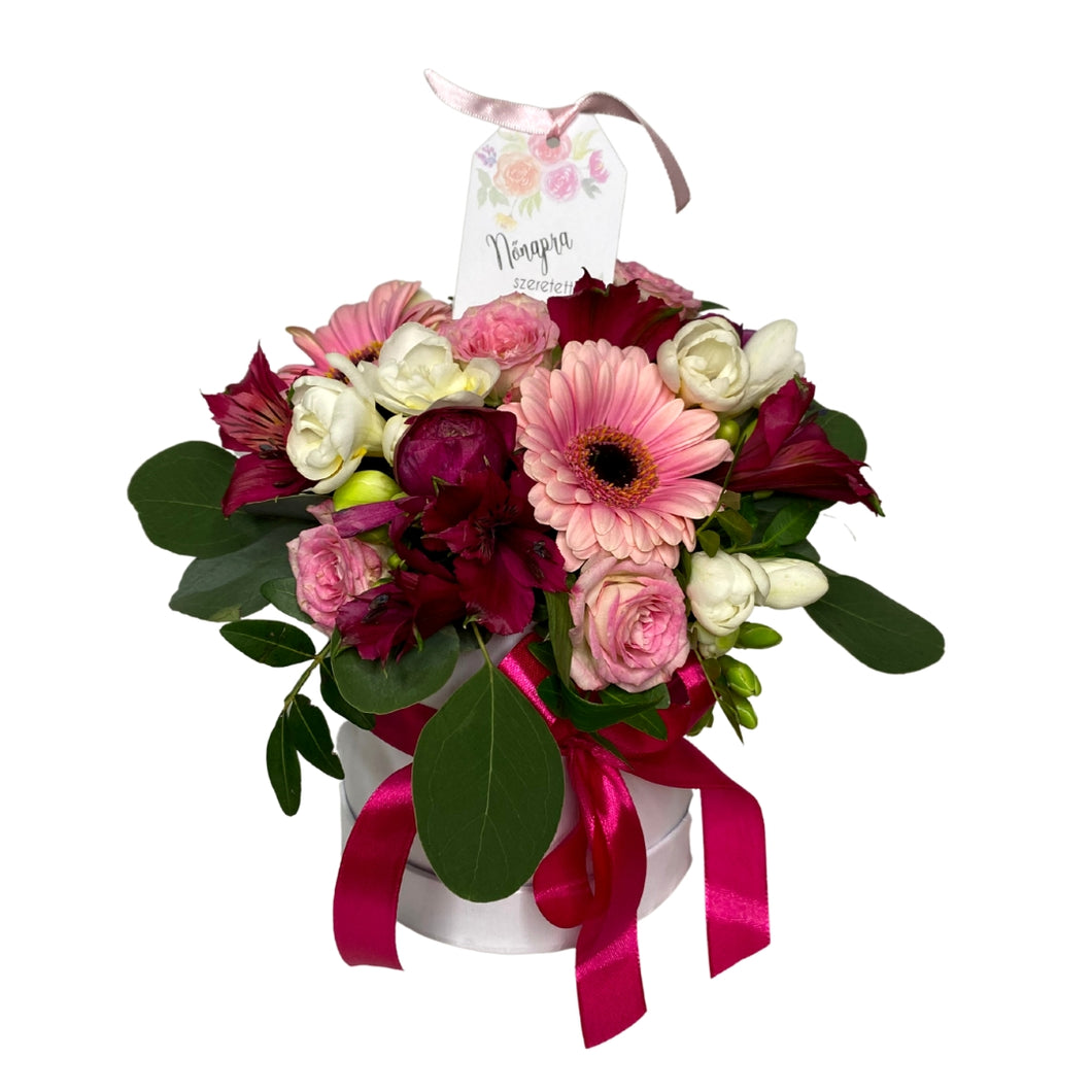 Tavaszi box rózsaszín-fehér-pink virágokkal