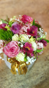 Vegyes gyönyörű virágbox 18-20 cm