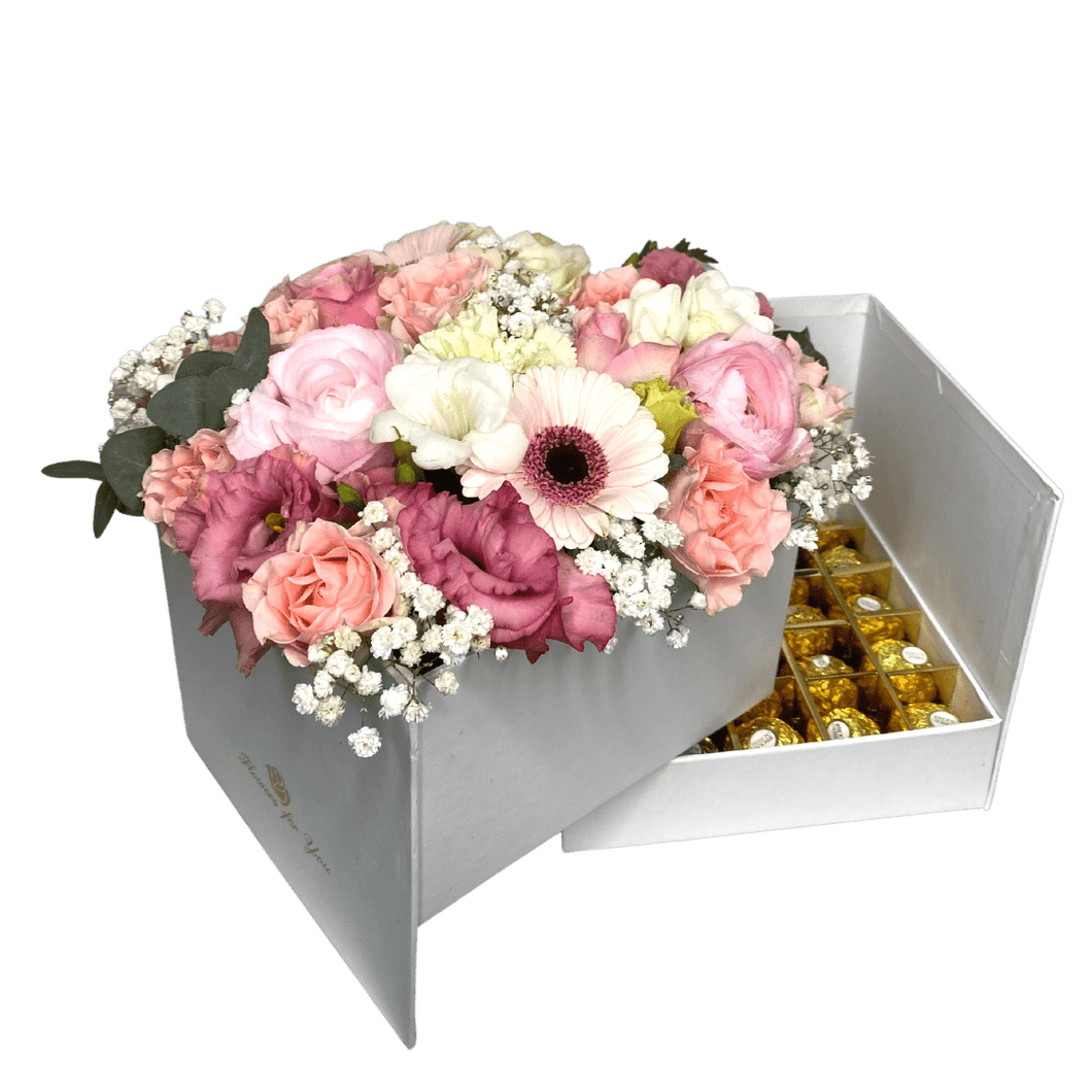 Kocka box, rózsaszín virágokkal, Ferrero rocher-val
