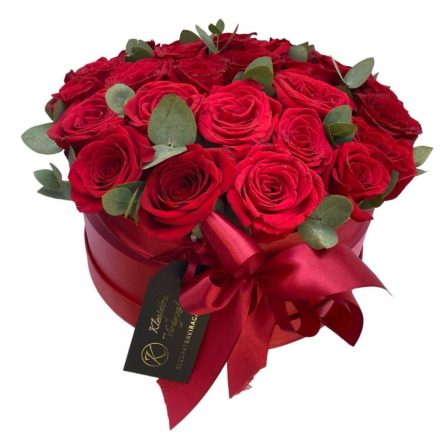 Vörös rózsa box 25 szál vörös rózsából